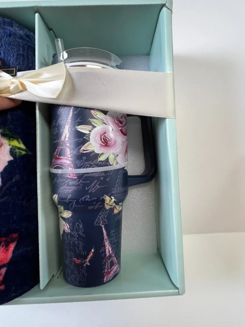 womens 2 Piece Set Navy Floral 40oz Thermal Tumbler Travel Mug & Blanket